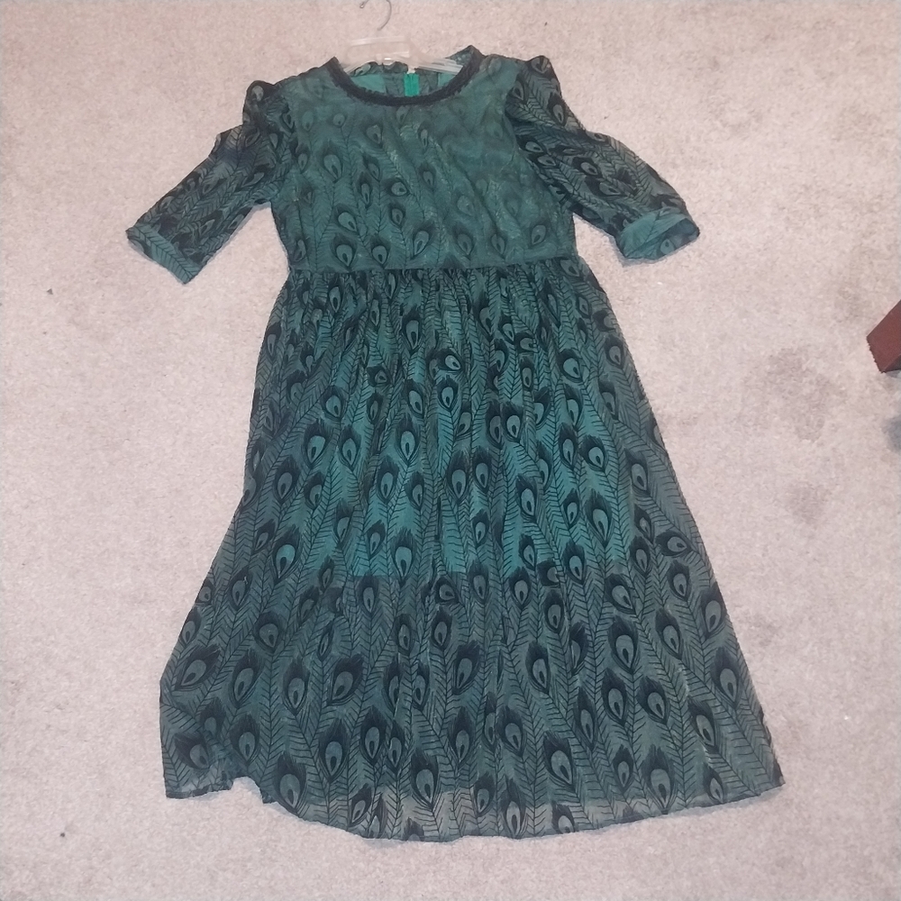 Peacock  green & blk dress 17 1/2 Bust Or Ptp  18 In Waist  size large